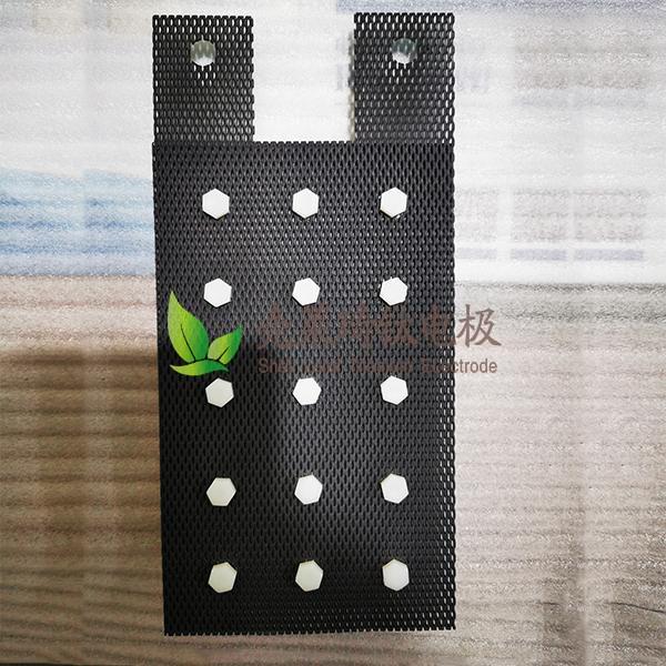 钛阳极放电均匀性设计基材选择及把稳的问题！！！